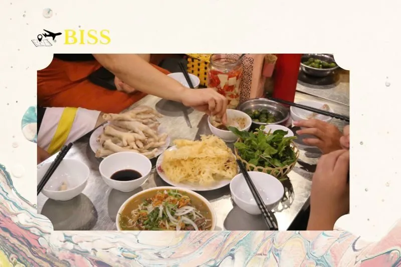 Những món ăn kèm với phở xíu