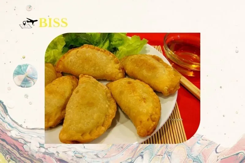 So Sánh Bánh Gối Nam Định Với Các Loại Bánh Gối Khác